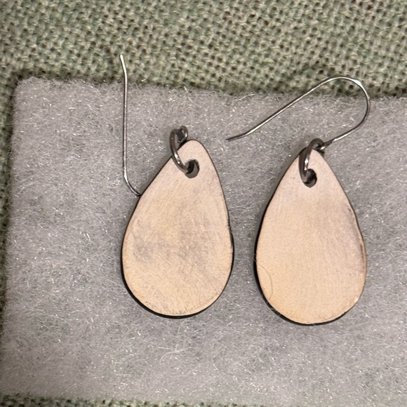 Essential Oils Black and Cream Teardrop Earrings for Pierced Ears - Picture 5 of 7